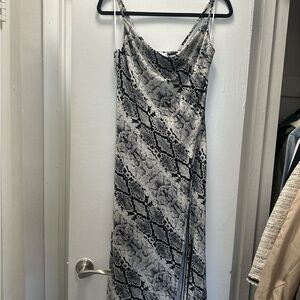 Socialite Black and White Patterned Midi Dress